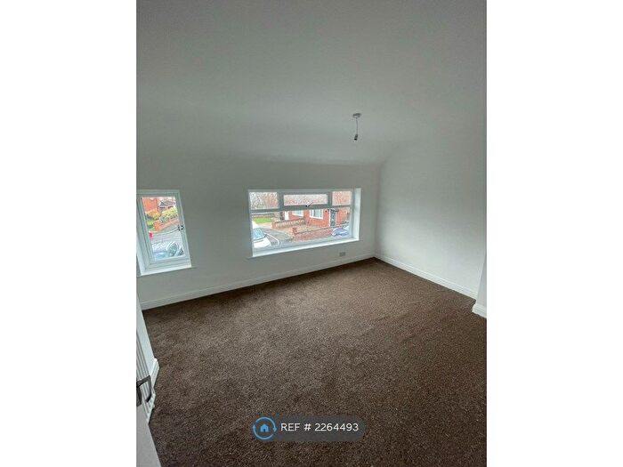 3 Bedroom Semi-Detached House To Rent In High Bank Road, Droylsden, Manchester, M43