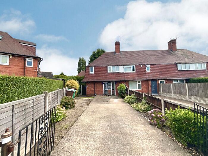 3 Bedroom End Of Terrace House For Sale In Naseby Close, Nottingham, NG5