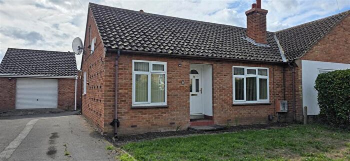 2 Bedroom Bungalow To Rent In Hemingford Road, St Ives, PE27