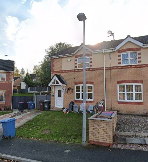 2 Bedroom Terraced House To Rent In Maurice Street, Salford, M6