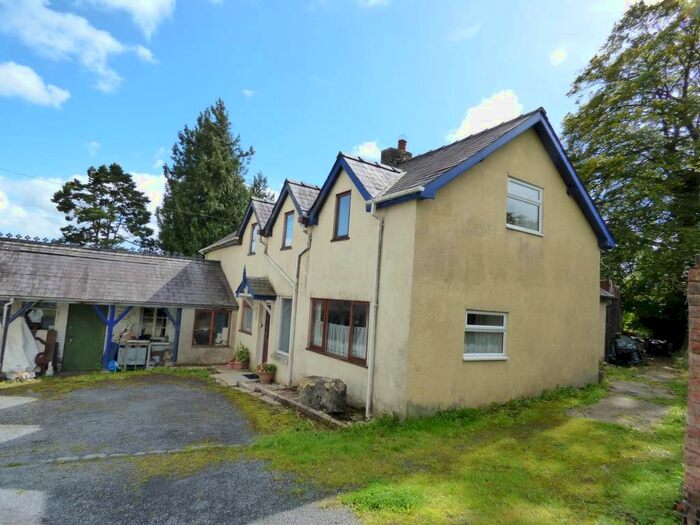 3 Bedroom Cottage To Rent In St. Clears, Carmarthen, SA33