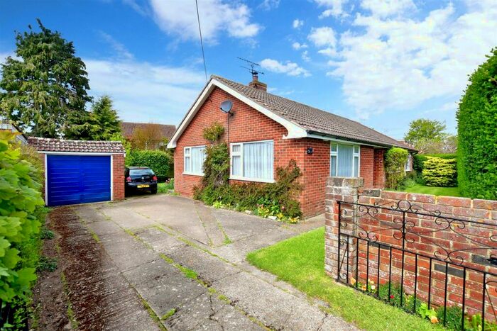 4 Bedroom Detached Bungalow For Sale In Aerodrome Road, Bekesbourne, Canterbury, Kent, CT4