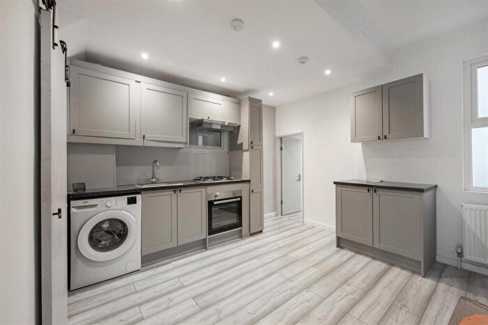 4 Bedroom Detached House To Rent In Pembroke Road, Wembley, Middlesex, HA9