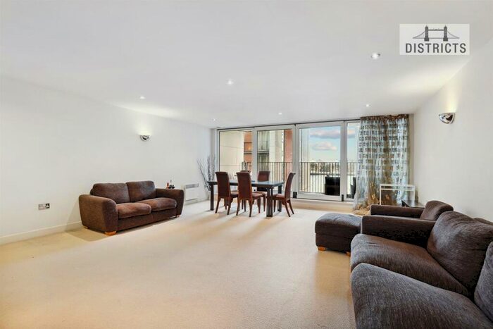 3 Bedroom Apartment For Sale In Western Gateway, London, E16