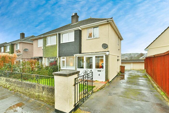 3 Bedroom Semi Detached House For Sale In Dudley Road, Plymouth, PL7