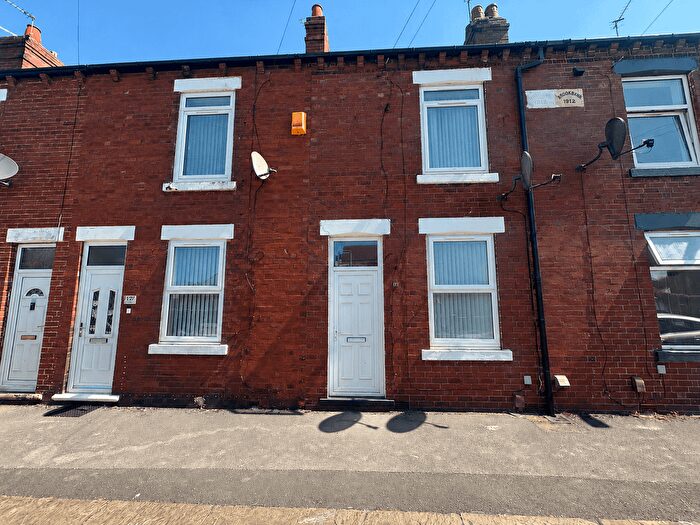 2 Bedroom Terraced House To Rent In Fieldhouse Street, Wakefield, WF1