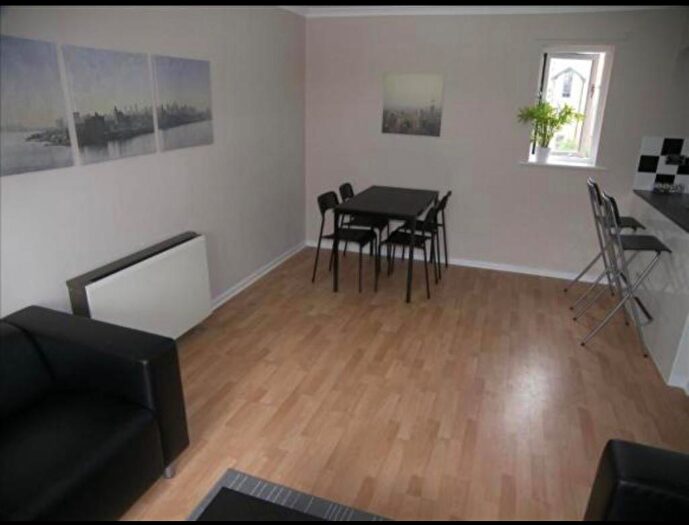 2 Bedroom Flat To Rent In Blackfriars Court, City Center, Newcastle Upon Tyne, NE1