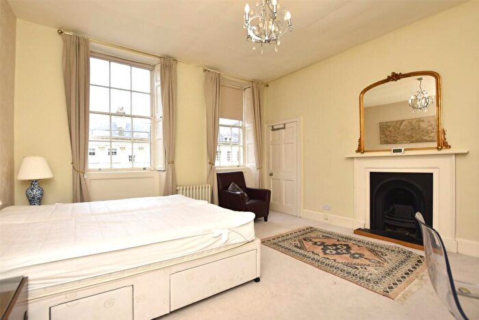 2 Bedroom Apartment To Rent In Great Pulteney Street, Bath, Somerset, BA2