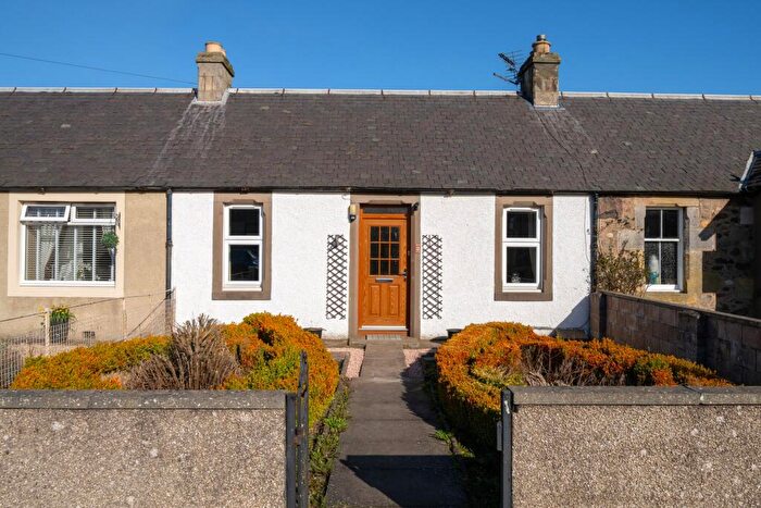 2 Bedroom Cottage For Sale In Monkstown, Ladybank, KY15