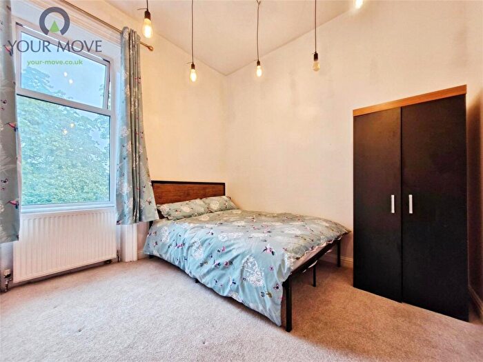 1 Bedroom Semi-Detached House To Rent In Skipton Road, Keighley, West Yorkshire, BD21