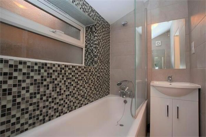 1 Bedroom Flat To Rent In Gladstone Road, Watford, WD17