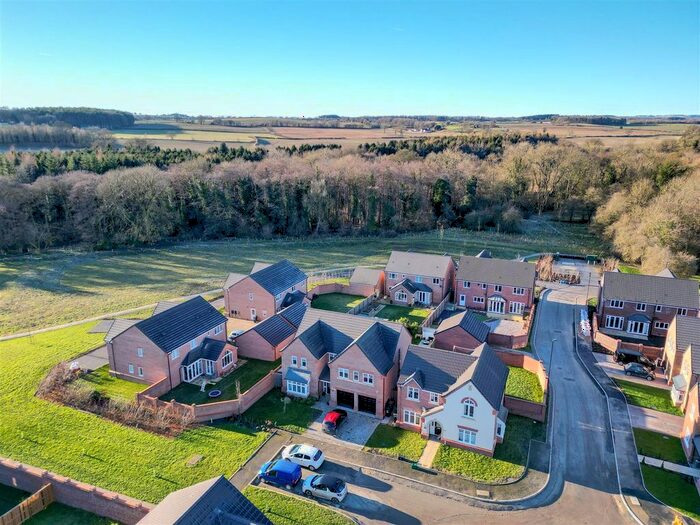 6 Bedroom Detached House For Sale In Bishopton Place, Ripon, HG4