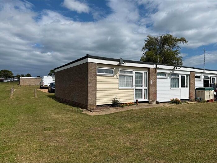 2 Bedroom Chalet For Sale In Beach Road, Hemsby, NR29