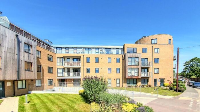 1 Bedroom Flat To Rent In Smeaton Court, Hertford, SG13