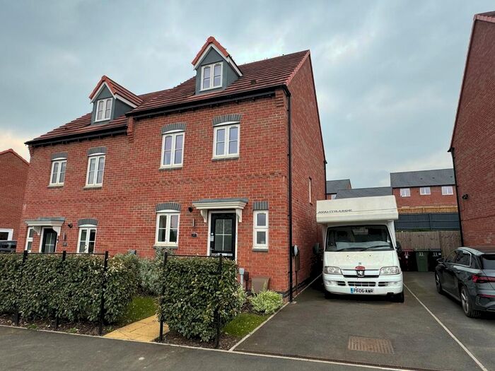 4 Bedroom Semi-Detached House To Rent In Emes Road, Wingerworth, Chesterfield, S42
