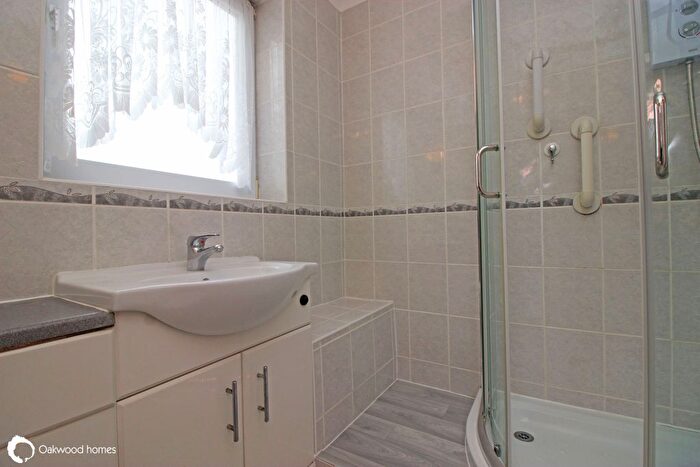 1 Bedroom Flat For Sale In Hunting Gate, Birchington, CT7