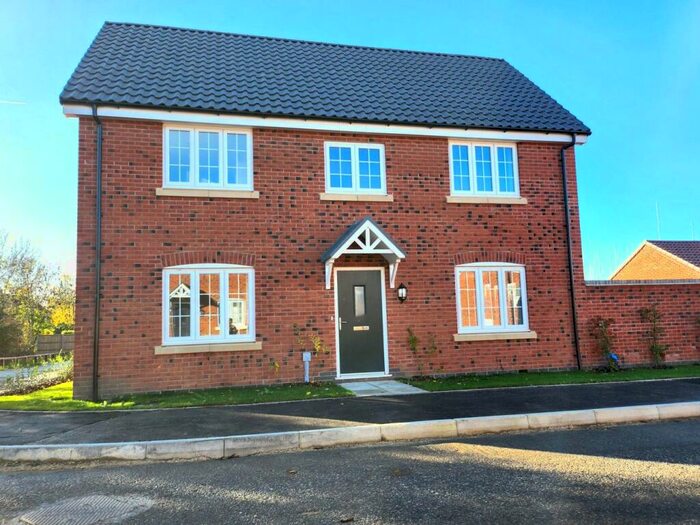 3 Bedroom End Of Terrace House For Sale In Falcon Avenue, Deeping St