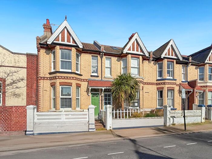 2 Bedroom Flat For Sale In Marmion Road, Hove, BN3