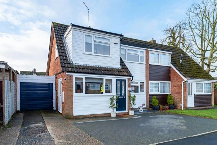 3 Bedroom Semi Detached House For Sale In Walk House Close, Cranfield, Bedford, MK43