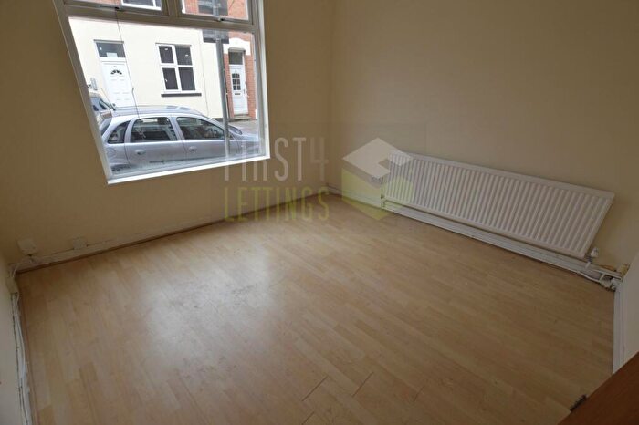 4 Bedroom Terraced House To Rent In Cedar Road, Highfields, LE2