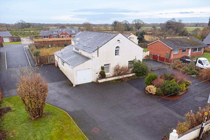 4 Bedroom Detached House For Sale In Brookfield Lane, Aughton, L39