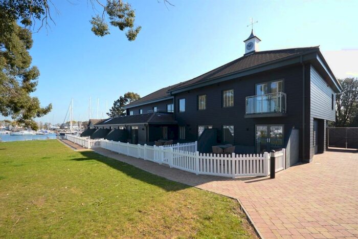 2 Bedroom Flat To Rent In The Salterns, Chichester Marina, Chichester, PO20