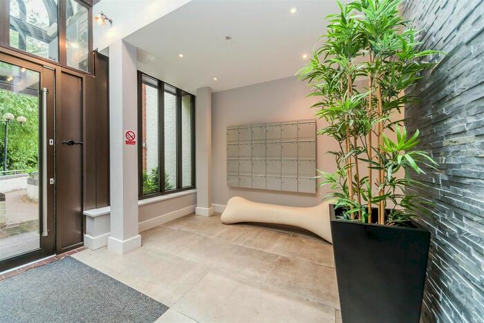 1 Bedroom Flat To Rent In Angel Lane, Tonbridge, TN9