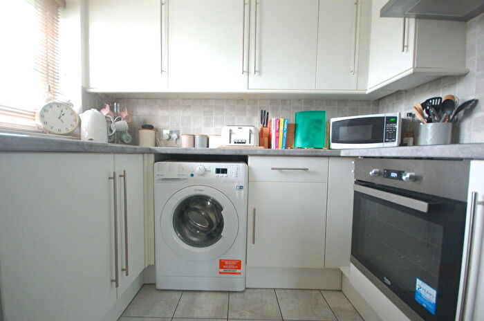 2 Bedroom Apartment To Rent In Mythop Road, Blackpool, FY4