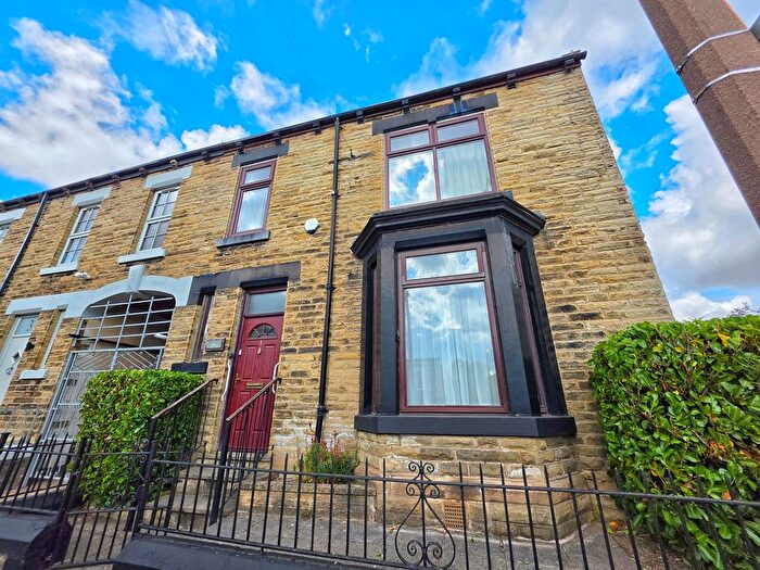 4 Bedroom End Of Terrace House For Sale In Park Grove, Barnsley, S70