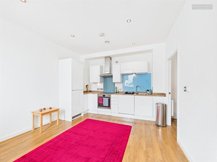 2 Bedroom Flat To Rent In Wentworth Street, Peterborough, PE1