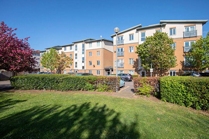 1 Bedroom Apartment For Sale In Providence Park Princess Elizabeth Way, Cheltenham, GL51