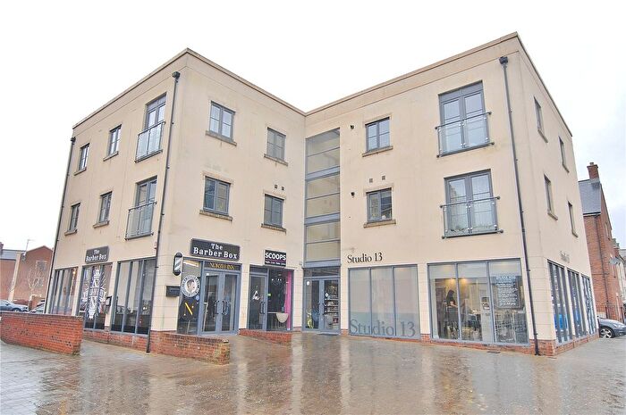 2 Bedroom Flat For Sale In Greenaways, Ebley, Stroud, Gloucestershire, GL5