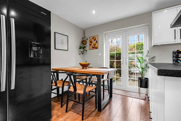 3 Bedroom End Of Terrace House For Sale In Chequers, Welwyn Garden City, AL7