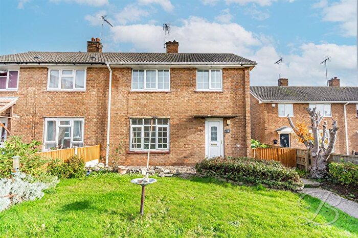 3 Bedroom Semi-Detached House For Sale In Laxton Drive, Meden Vale, Mansfield, NG20
