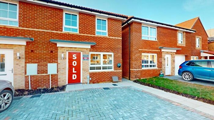 3 Bedroom Semi-Detached House To Rent In Avon Road, Harworth, Doncaster, DN11