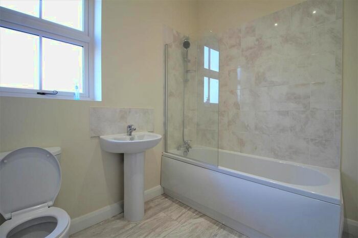 1 Bedroom Flat To Rent In Ford Lane, Northenden, Manchester, M22