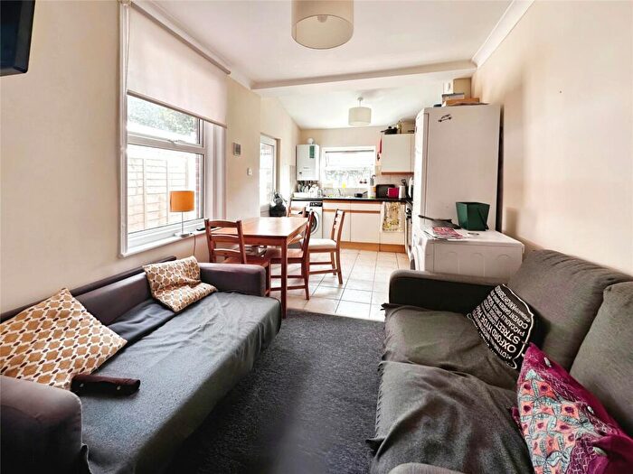 5 Bedroom Terraced House To Rent In Livingstone Road, Southampton, Hampshire, SO14