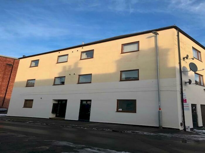 2 Bedroom Apartment To Rent In Flat, Palace Court, NN10