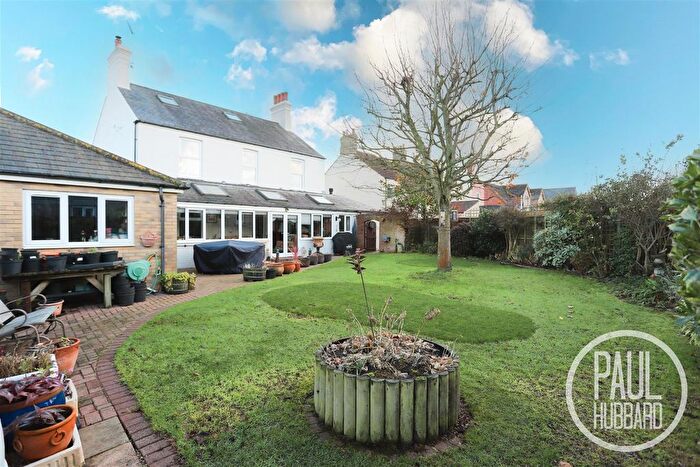 4 Bedroom Detached House For Sale In Oulton Road North, Oulton, NR32