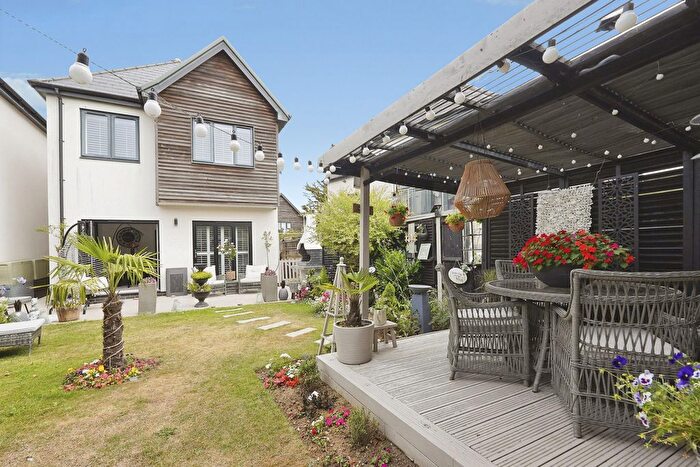 4 Bedroom Detached House For Sale In Old School Mews, Ashford, TN24