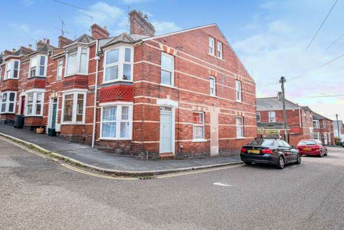 3 Bedroom Flat To Rent In Herschell Road, St James, Exeter, EX4