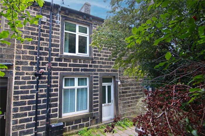1 Bedroom Terraced House For Sale In Lodge Street, Glusburn, BD20