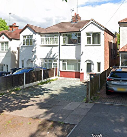 3 Bedroom Semi-Detached House To Rent In Goodway Road, Birmingham, B44