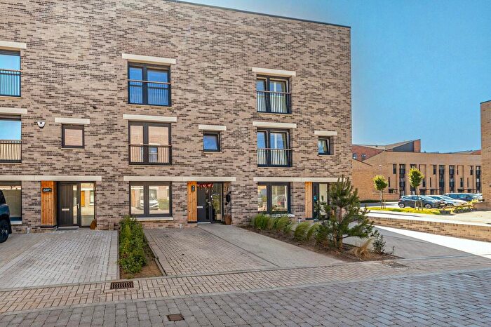 3 Bedroom Terraced House For Sale In Bedford Row, Laurieston, Glasgow, G5
