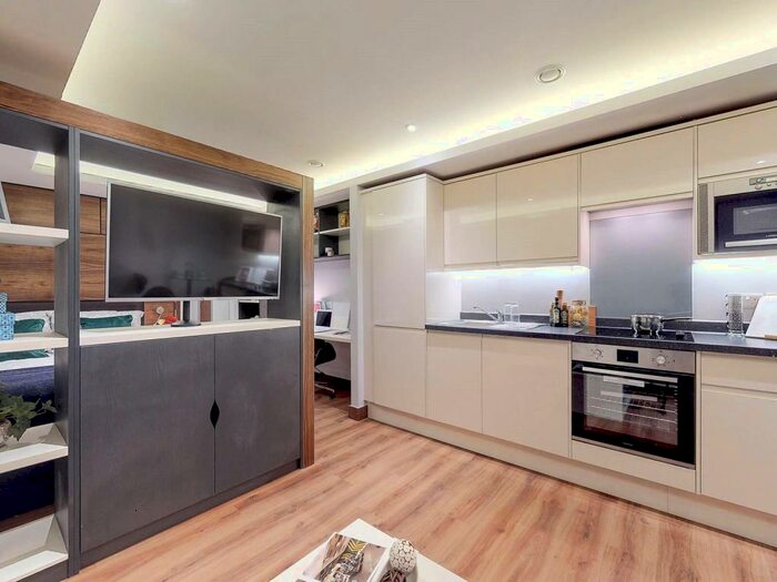 Studio To Rent In Cookridge Street, Leeds, West Yorkshire, LS2