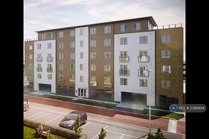 1 Bedroom Flat To Rent In Eastern Road, Bracknell, RG12