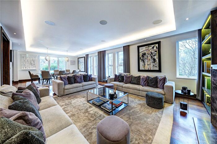 3 Bedroom Flat For Sale In Logan Place, London, W8