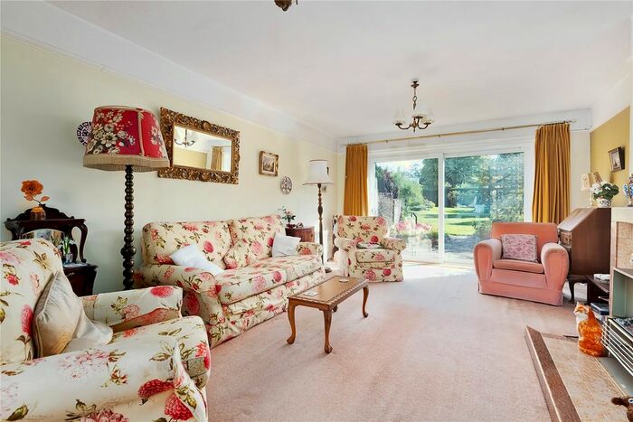 4 Bedroom Detached House For Sale In Vine Avenue, Sevenoaks, Kent, TN13