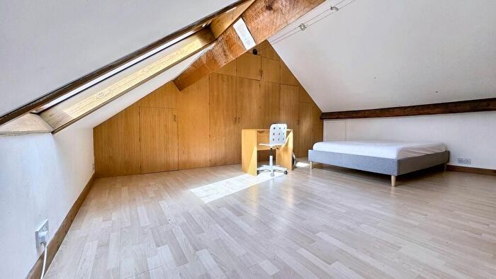 5 Bedroom Semi-detached House To Rent In Hinton Road, Bristol, BS16