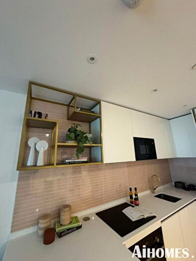 1 Bedroom Flat To Rent In Apartment, Waterview House, Quay Walk, Wembley, HA0